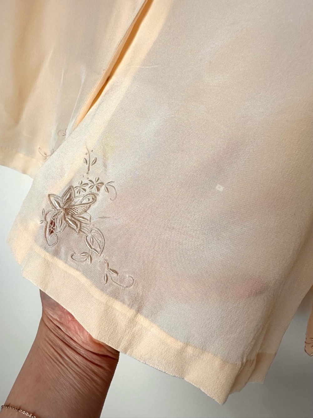 Vintage 100% Silk Embroidered Lace Cutout Blouse Feminine Prairiecore Romantic - Picture 12 of 12